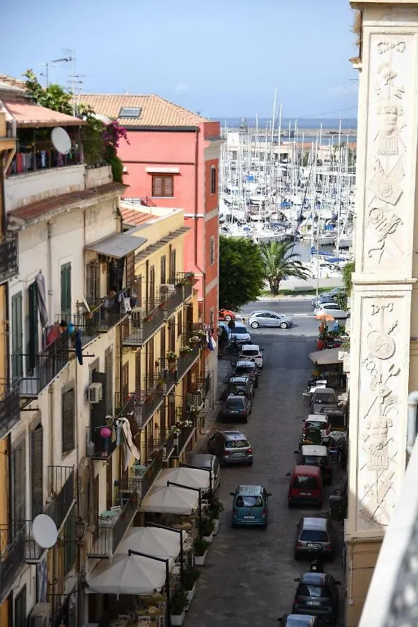La Serenissima Hotel Palermo 3*,