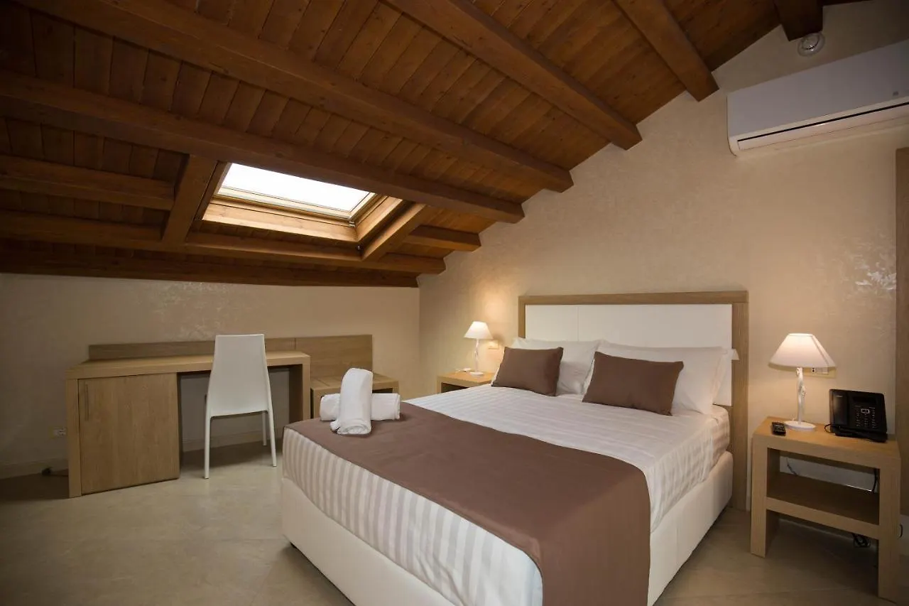 La Serenissima Hotel Παλέρμο