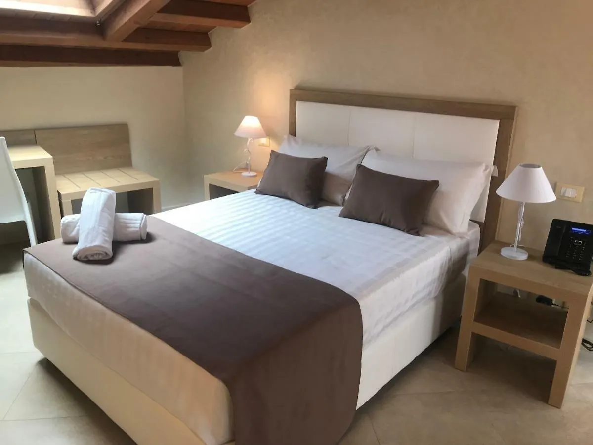La Serenissima Hotel Παλέρμο 3*,
